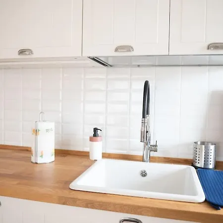 - Aura Apartment *