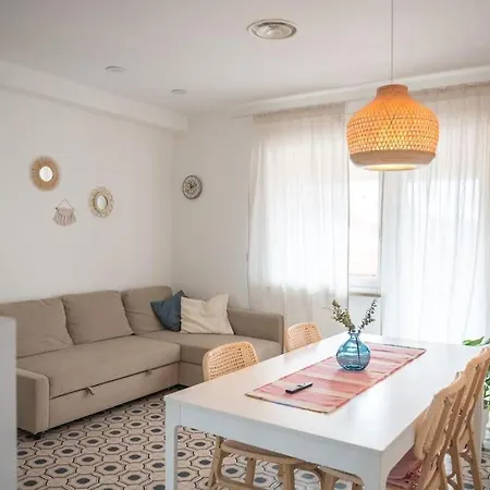 - Aura Apartment *